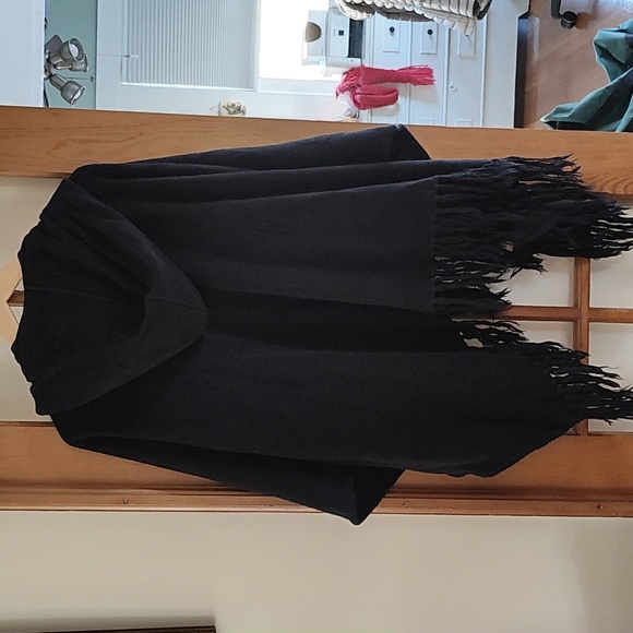 Black Open Front Poncho Hood Sweater Cardigan - Picture 3 of 4